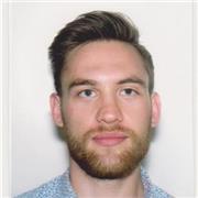 Studente universitario offre lezioni in ambito umanistico